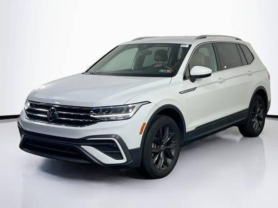 VOLKSWAGEN TIGUAN 4MOTION 2022 3VV2B7AX8NM070388 image